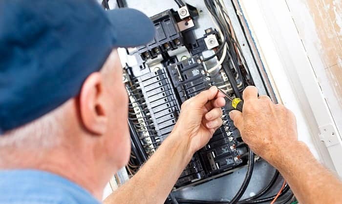 How to Change a Fuse Box to a Breaker Box