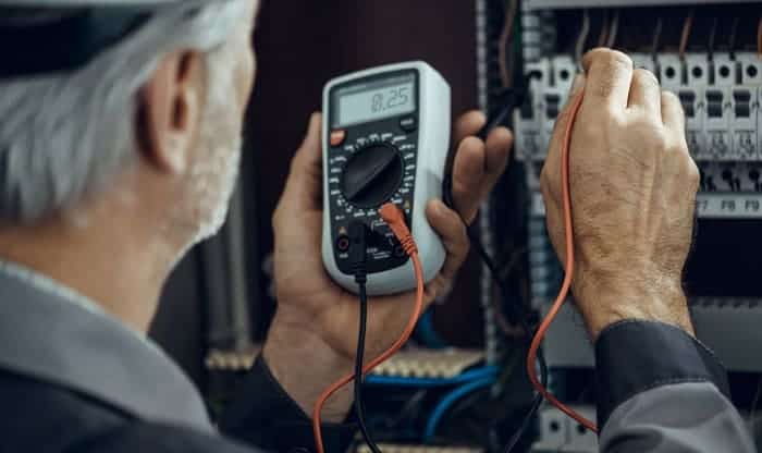 How to Test a Circuit Breaker with a Digital Multimeter