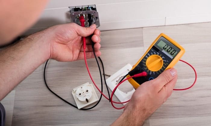 testing-gfci-outlet-with-multimeter