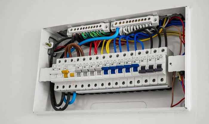 what breakers are compatible with cutler hammer