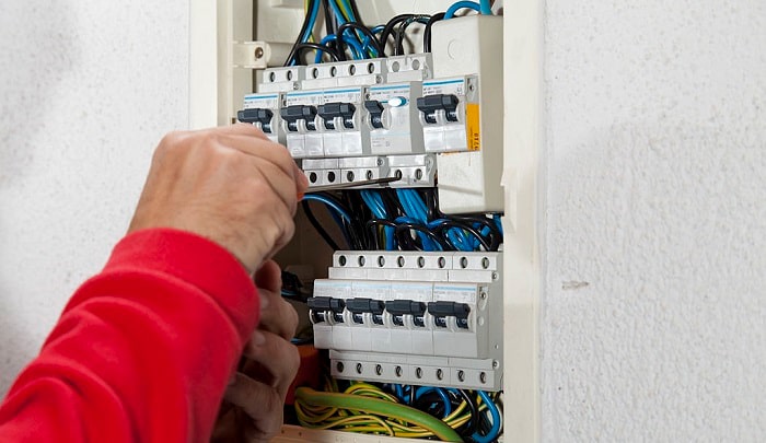 Installing a 200 Amp Panel to Feed a 200 Amp Panel Picture