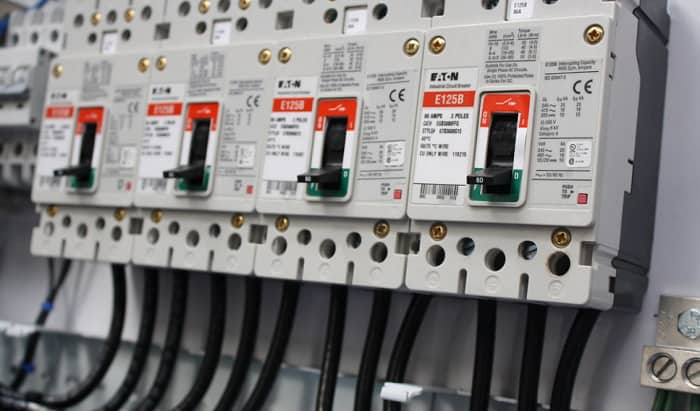 what is a molded case circuit breaker