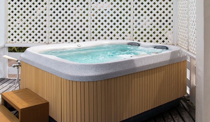 What Size Breaker for Hot Tub