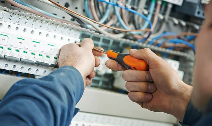 how to replace a circuit breaker