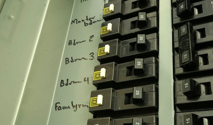 how-to-tell-how-many-amps-your-electrical-panel-is