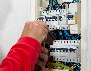 Install-your-New-Circuit-Breaker-and-Line-Wire