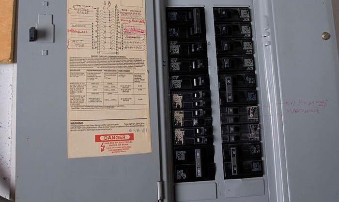 what causes your arc fault breaker keeps tripping