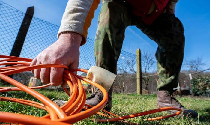 using-indoor-extension-cord-outside