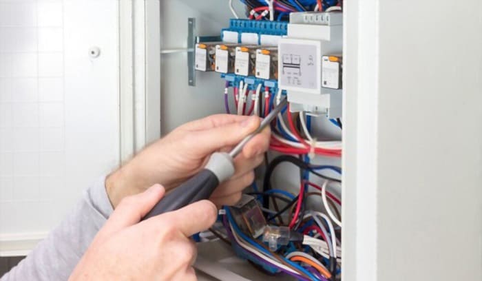 can a homeowner replace electrical panel