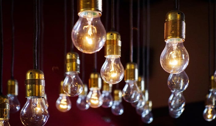 how many lights can be on a 15 amp circuit