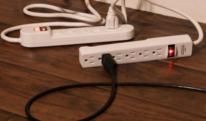plugging-surge-protector-into-extension-cord