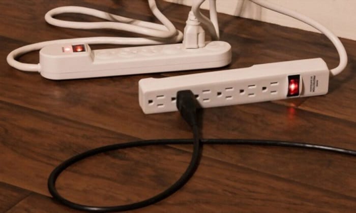 how-many-power-strips-per-outlet