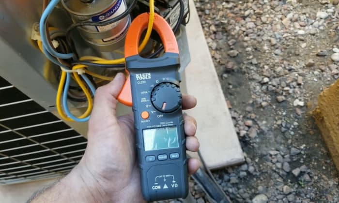 using-a-clamp-meter